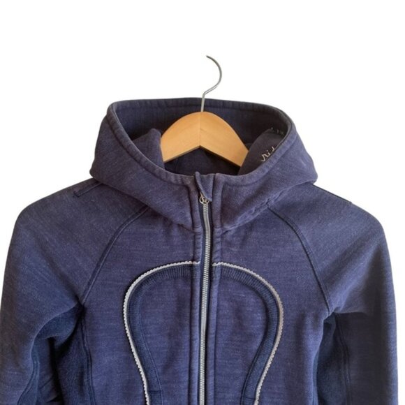 Lululemon Cycling / Biking Scuba Hoodie Size 2 Blue Special Edition - Picture 3 of 15